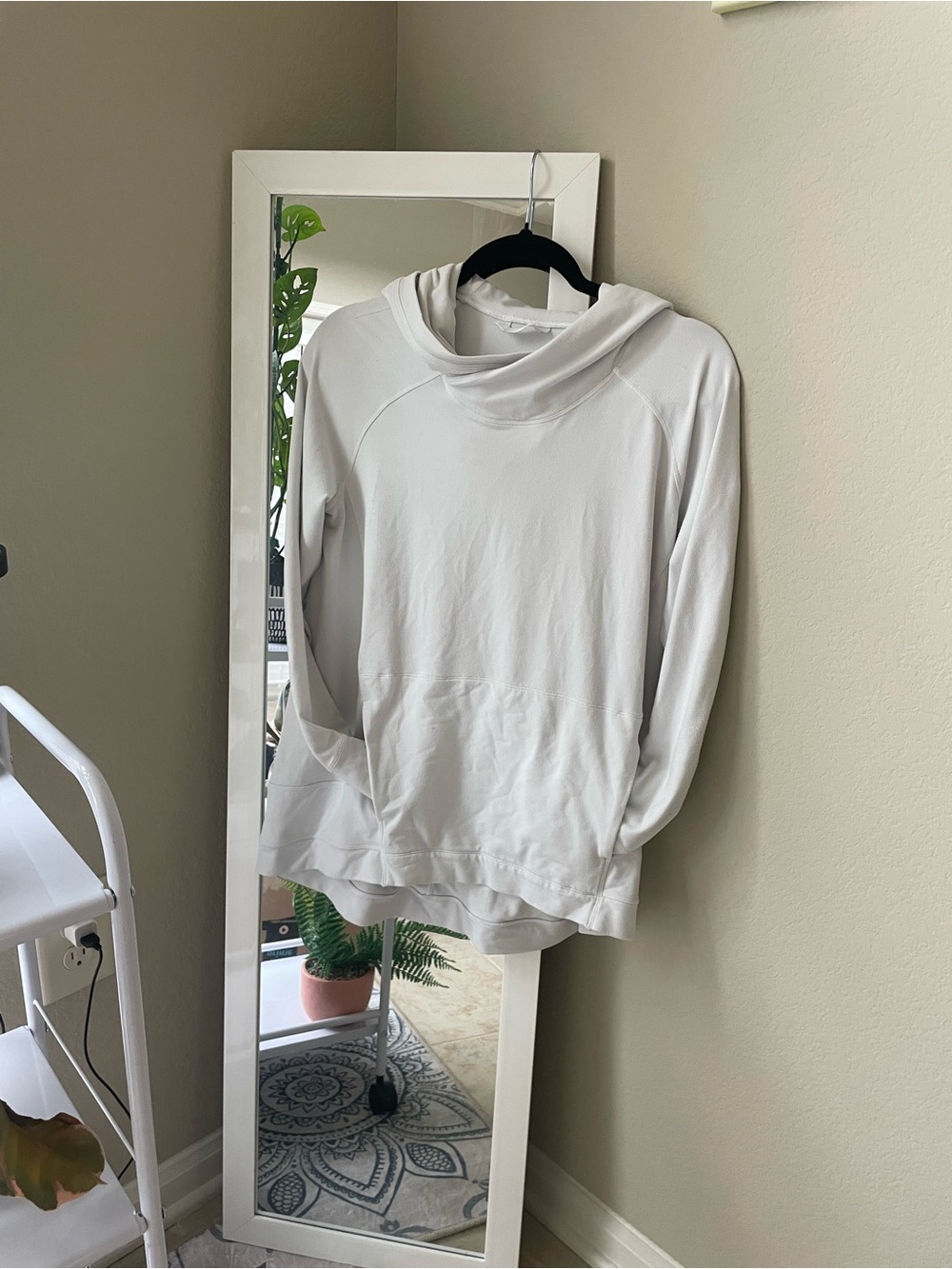 Lulu Lemon Women’s Cream Cozy Cowl-Neck Sweatshirt